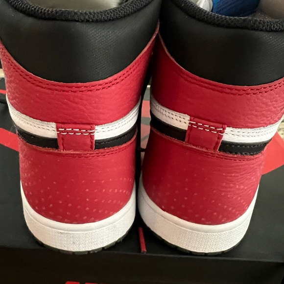 Size 10 - Jordan 1 Retro High OG Origin Story, Spider-Man 2018 Original Spiders - Picture 7 of 7